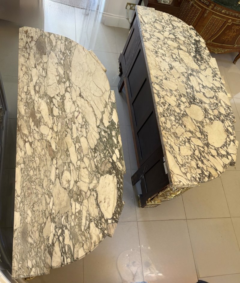 Antique Rare Fine Pair of French Early 20th Century Mahogany, Fruitwood Marquetry and Gilt Bronze Mounted Commodes In the Louis XVI Style, after the Original By Jean-Henri Riesener - Image 21